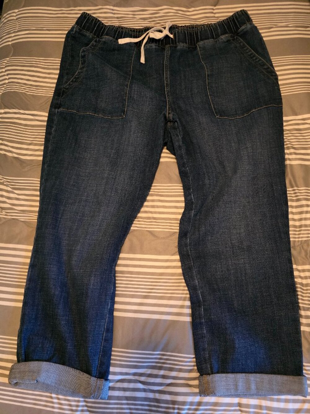 Buffalo Elastic Waist Straight Jean